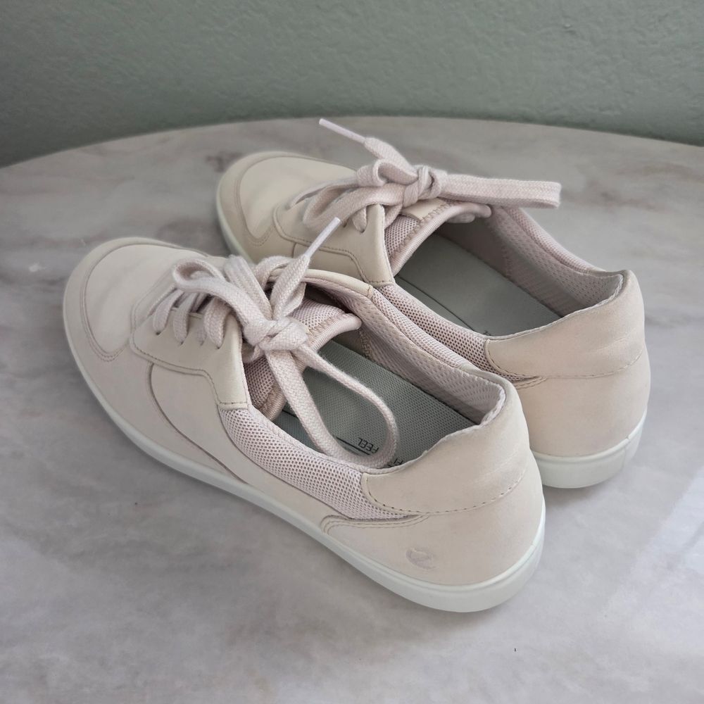 ECCO Women's Leisure Retro Lace Up Comfort Sneaker Size EU 38 US7-7.5 - Picture 3 of 10